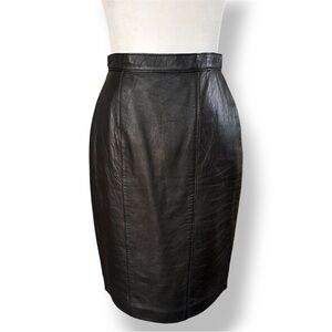 Vtg 90’s Lamb Nappa Leather Dana Brooke Black Pencil Skirt Size 6